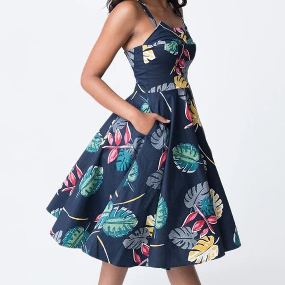 Rebel Love brand dress in a size medium. Very good condition, with pockets - Picture 1 of 11